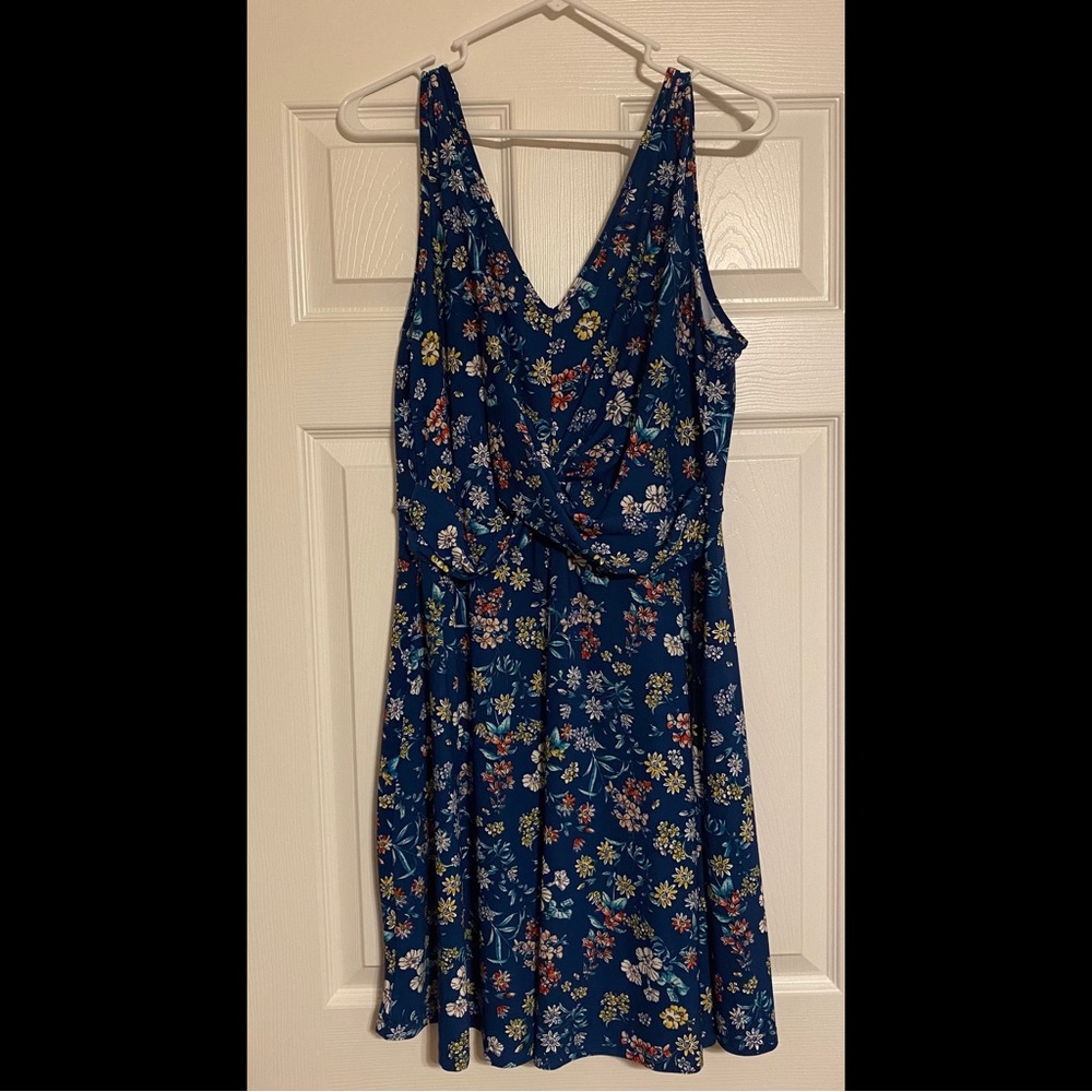Candie’s dress